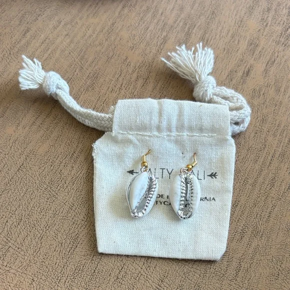 Salty Cali Cowrie Shell Drop Earrings - Silver & Cream - Picture 1 of 2